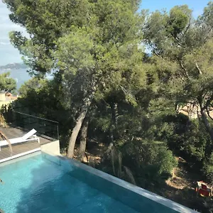 cabanon-la-calanque-du-peninsula.aixenprovencehotels.org/